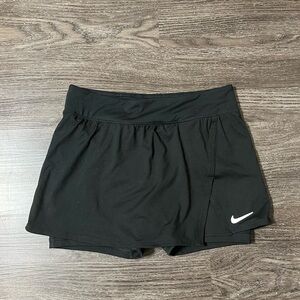 Nike Women's tennis skirt/skort